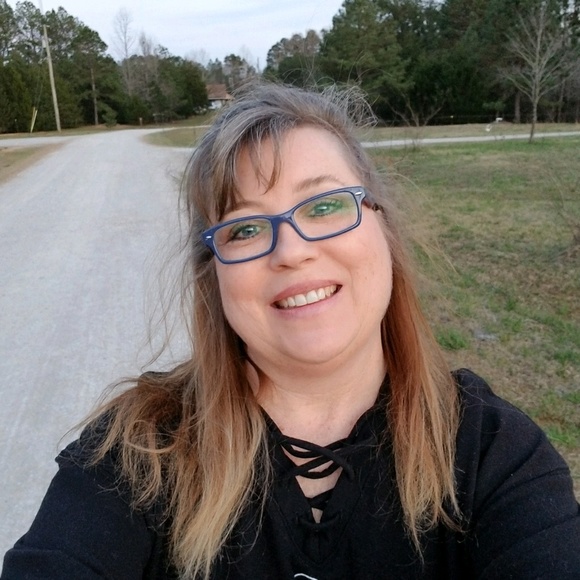 Meet your Posher, Nancy - Picture 1 of 1